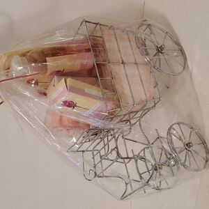 Vintage Spring Rose Gift Set In Stainless Gift Wagon